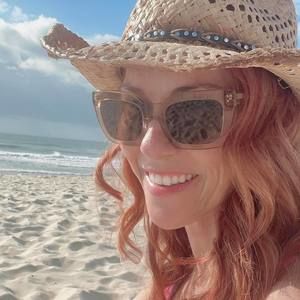 Meet your Posher, Angelique